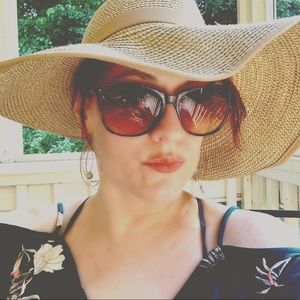 Meet your Posher, Tamara